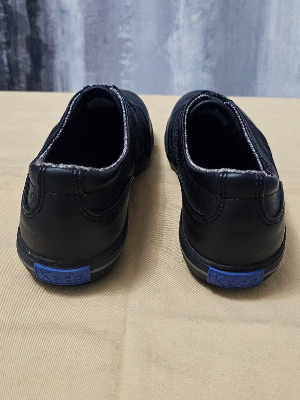 NEW Keds Women's Black Leather Slip-On Sneakers - Bungee Lace - Size 6 - Picture 5 of 7
